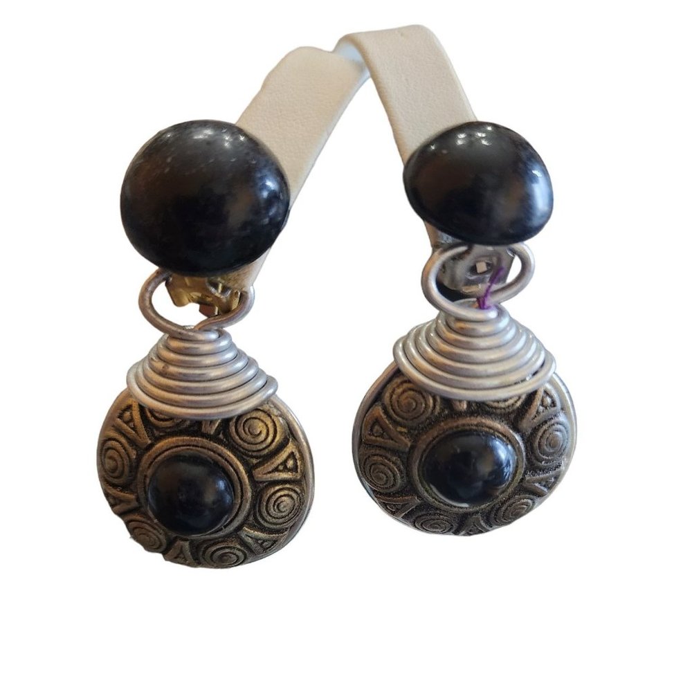 Vintage 80s Acrylic & Detailed Metal Clip Earrings (A2483)